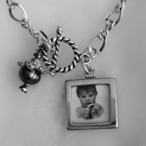 Silver Infinity Bracelet w/ Picture Frame & Freshwater Pearl - Picture 3 of 10
